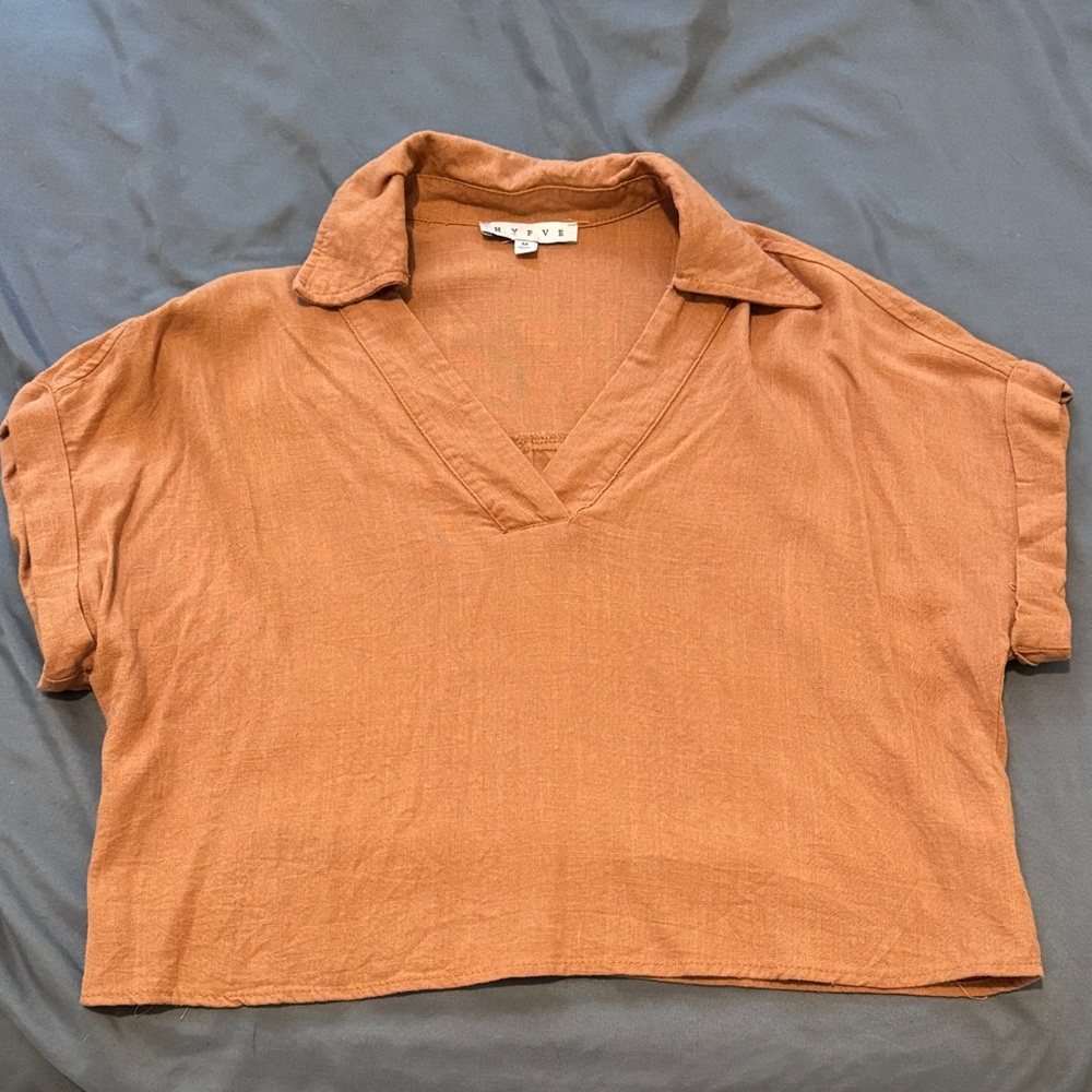 HYFVE Rust Brown Collared V-Neck Crop Top
